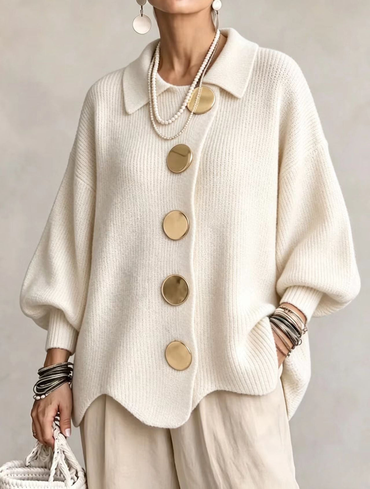 Cárdigan oversize con botones metálicos de Sira Montero