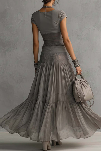 Conjunto de top de encaje y falda plisada - Gris