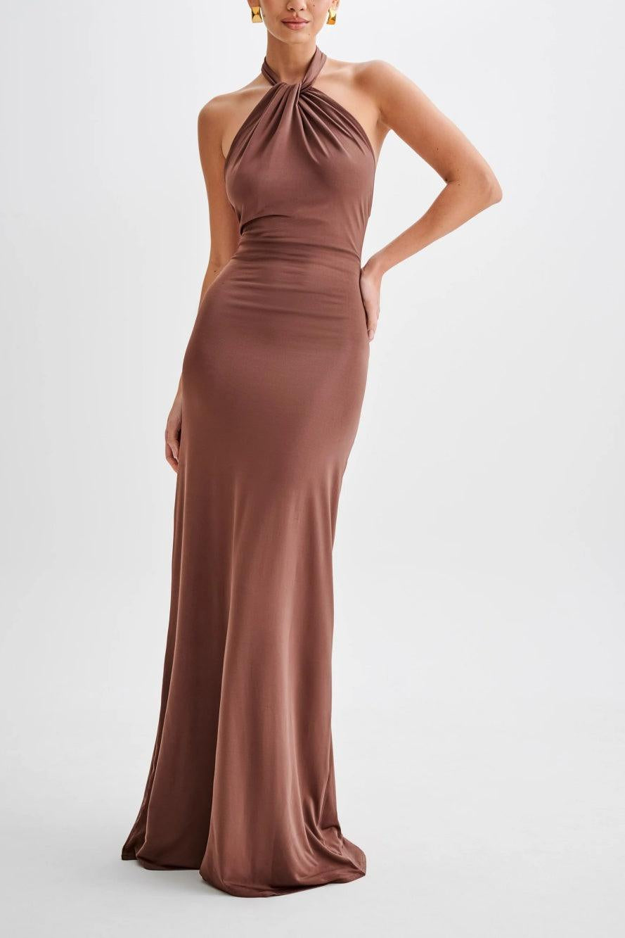 Vestido largo ajustado con cuello halter - Azul marino