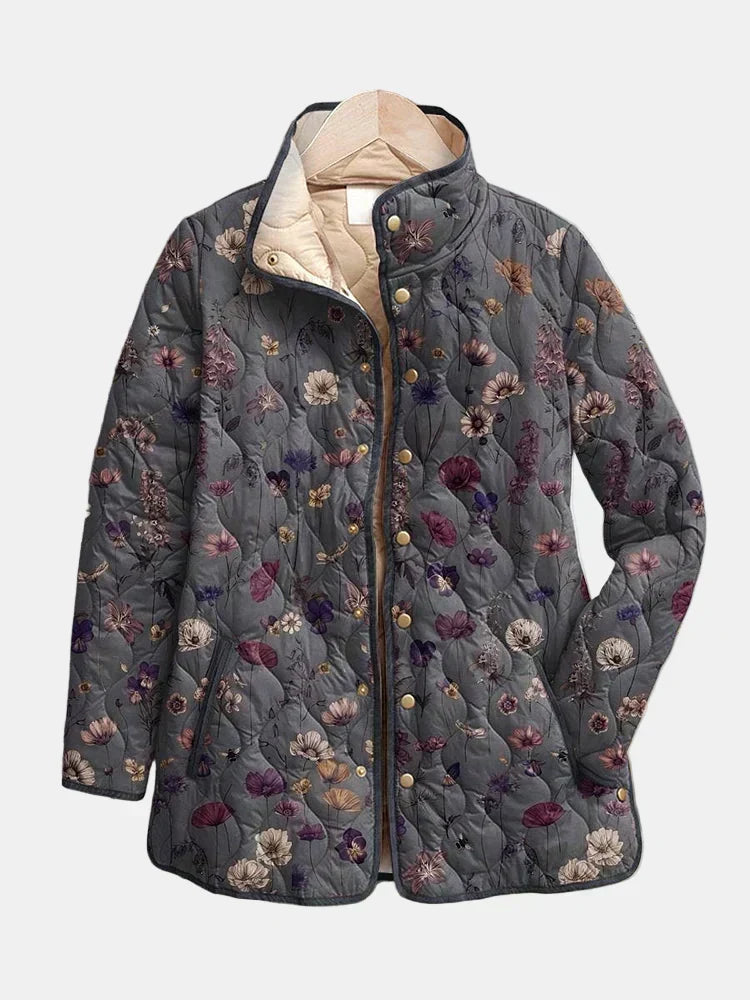 Chaqueta Acolchada Floral en Tonos Suaves de Sira Montero