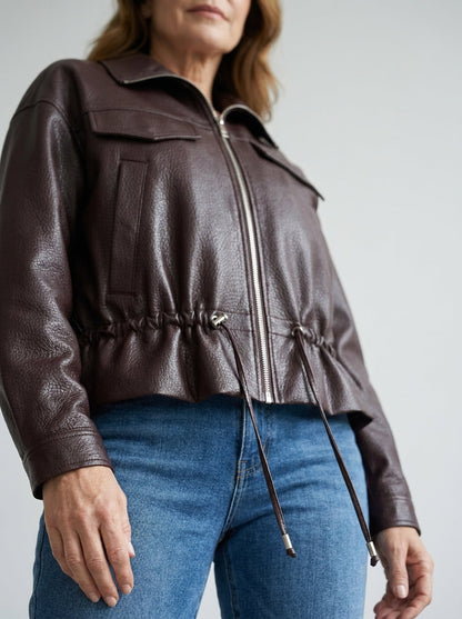 Chaqueta de Ante Sintético con Cordón Ajustable de Sira Montero