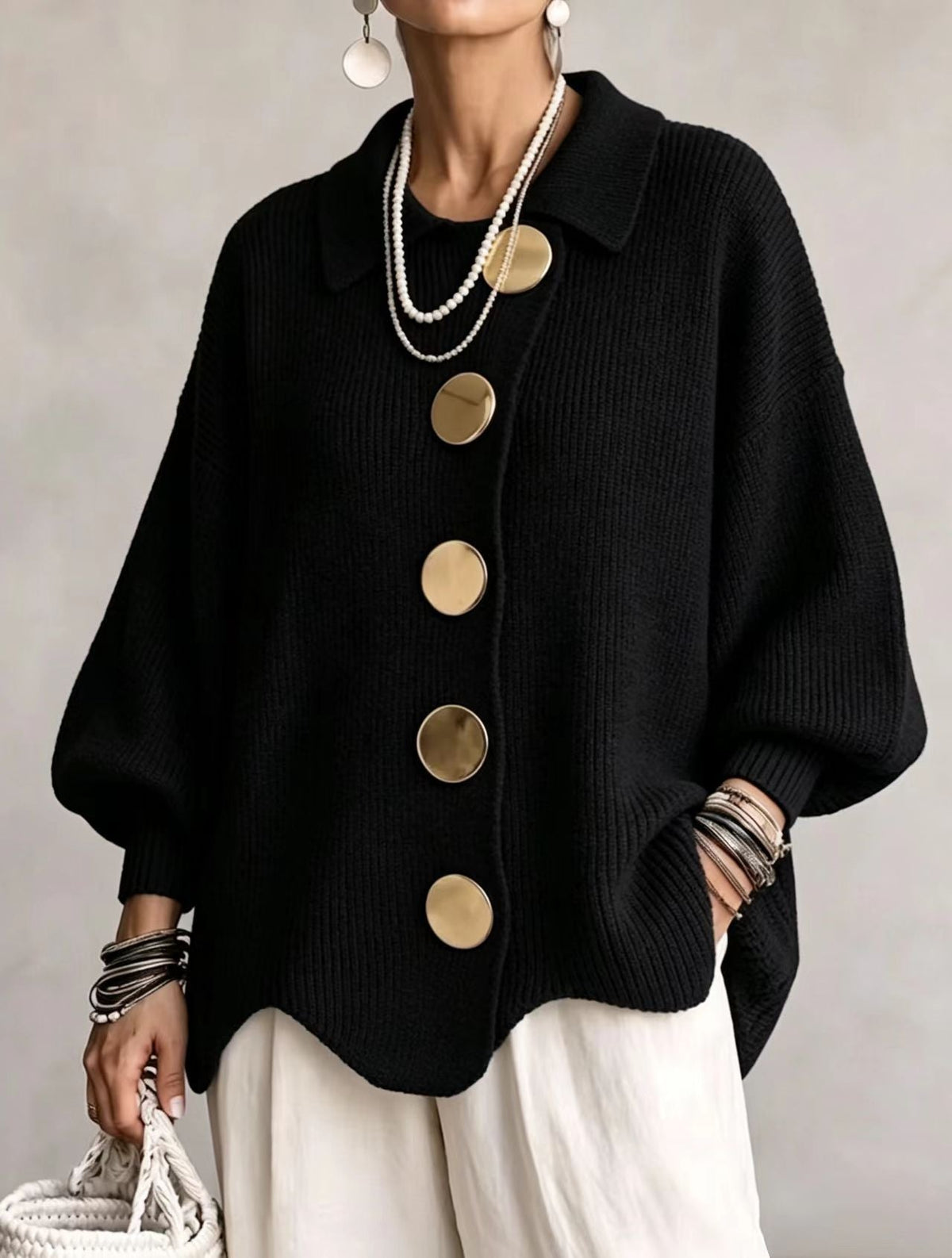 Cárdigan oversize con botones metálicos de Sira Montero