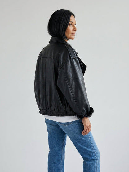 Chaqueta Oversize de Polipiel con Cuello Alto de Sira Montero