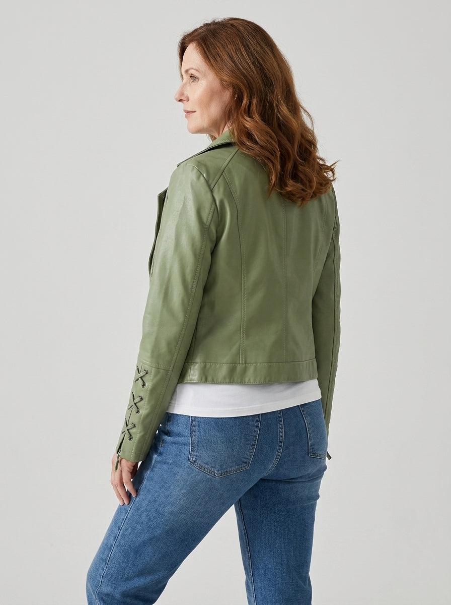 Chaqueta de Polipiel con Cremalleras Decorativas de Sira Montero