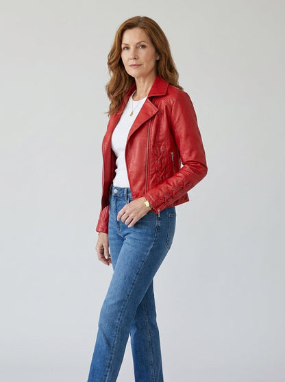 Chaqueta de Polipiel con Cremalleras Decorativas de Sira Montero