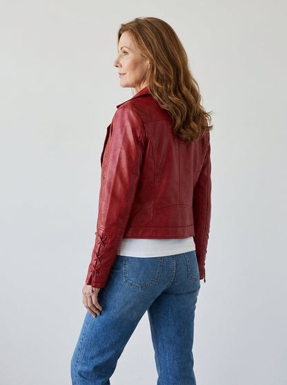 Chaqueta de Polipiel con Cremalleras Decorativas de Sira Montero