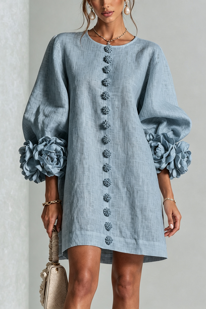 SIRA MONTERO | Vestido mini de lino con puños anudados y botones florales - Azul polvo