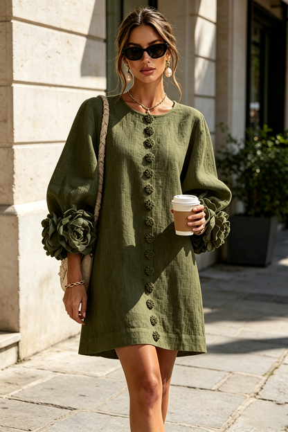 SIRA MONTERO | Vestido mini de lino con puños anudados y botones florales - Verde oliva