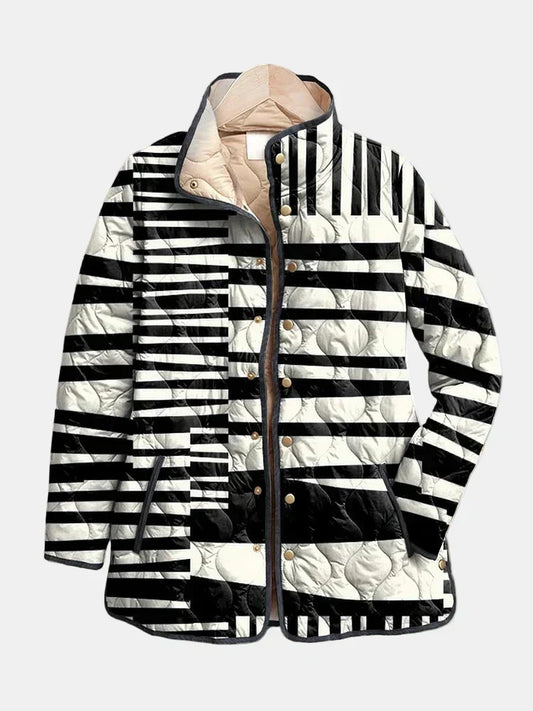 Chaqueta Acolchada Abstracta en Blanco y Negro de Sira Montero