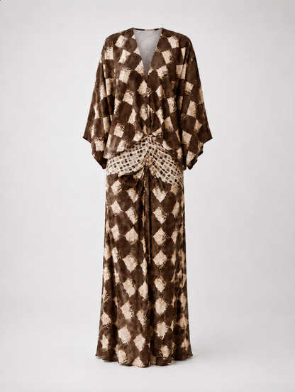Vestido largo de mosaico con mangas kimono de Sira Montero