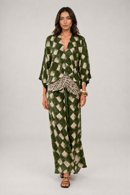 Vestido largo de mosaico con mangas kimono de Sira Montero