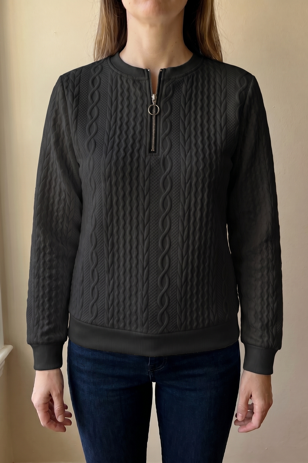 Sudadera texturizada con cremallera de Sira Montero