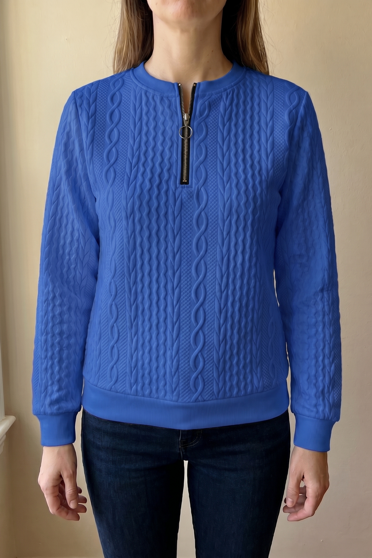 Sudadera texturizada con cremallera de Sira Montero