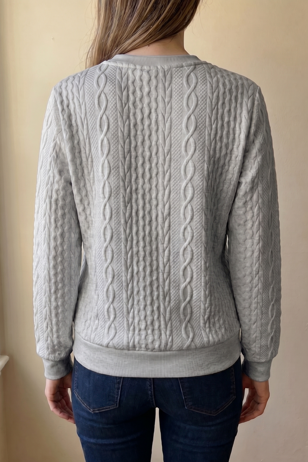 Sudadera texturizada con cremallera de Sira Montero