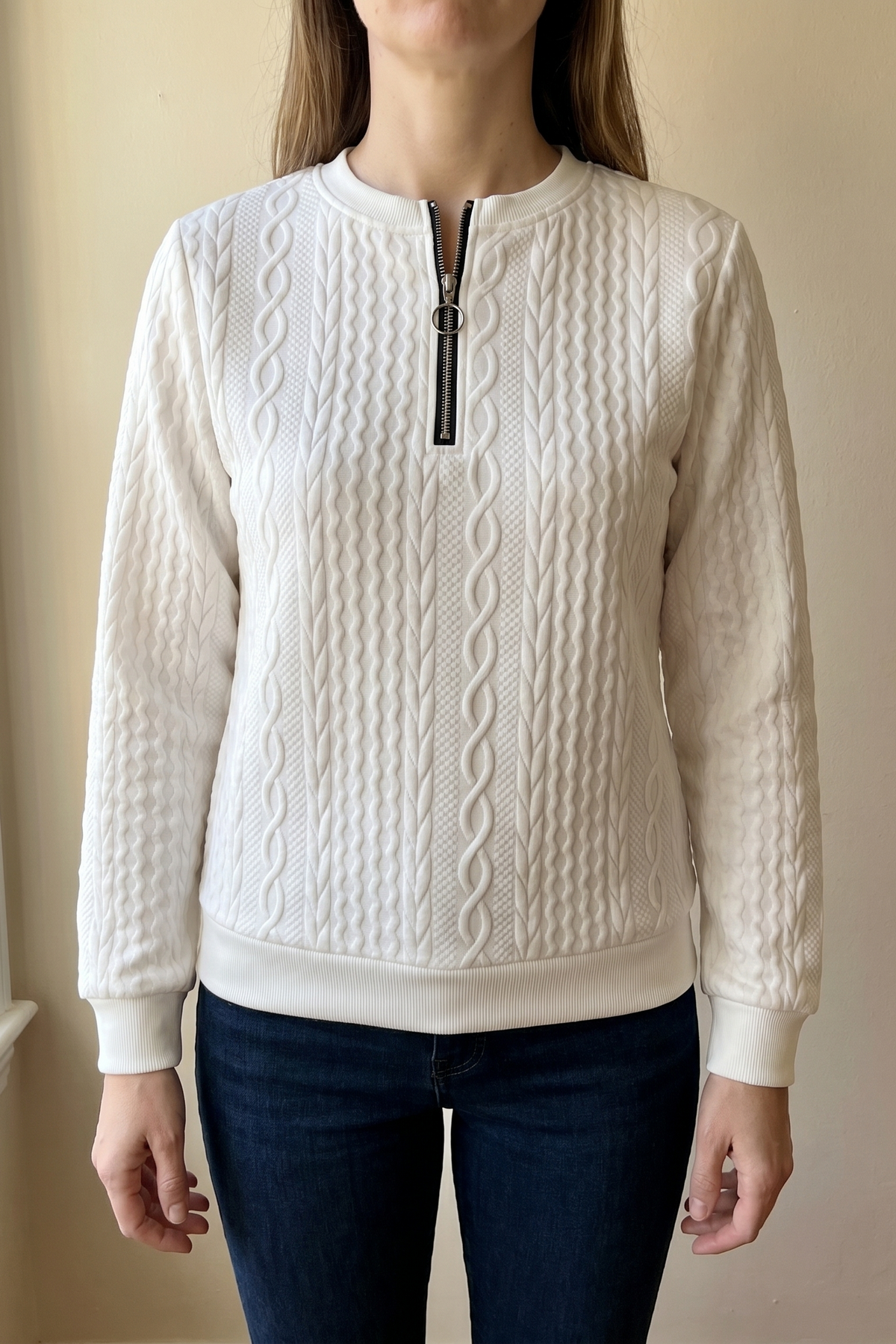 Sudadera texturizada con cremallera de Sira Montero